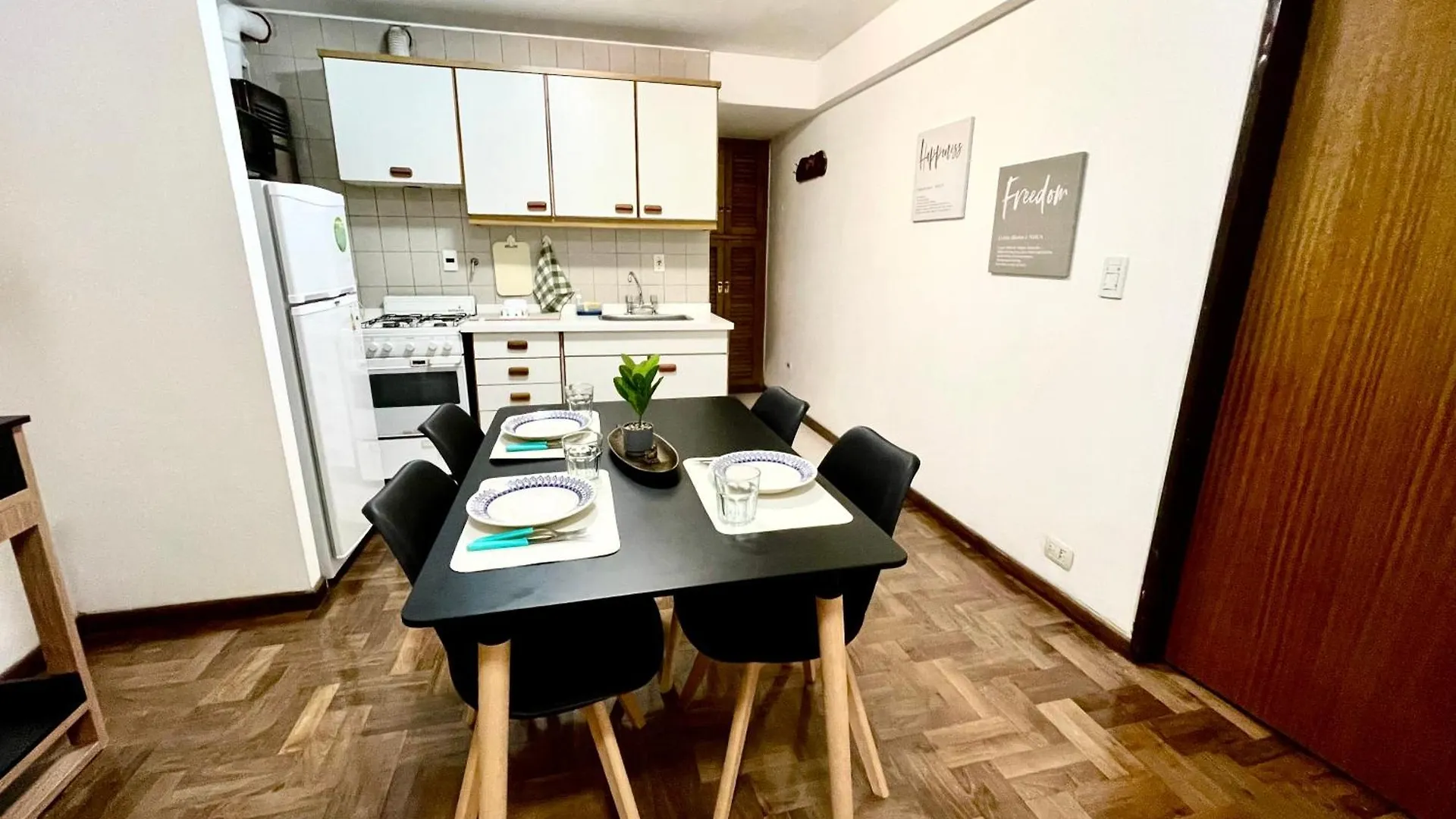 アパート Excelente Ubicacion En Mendoza Capitalアパートメント